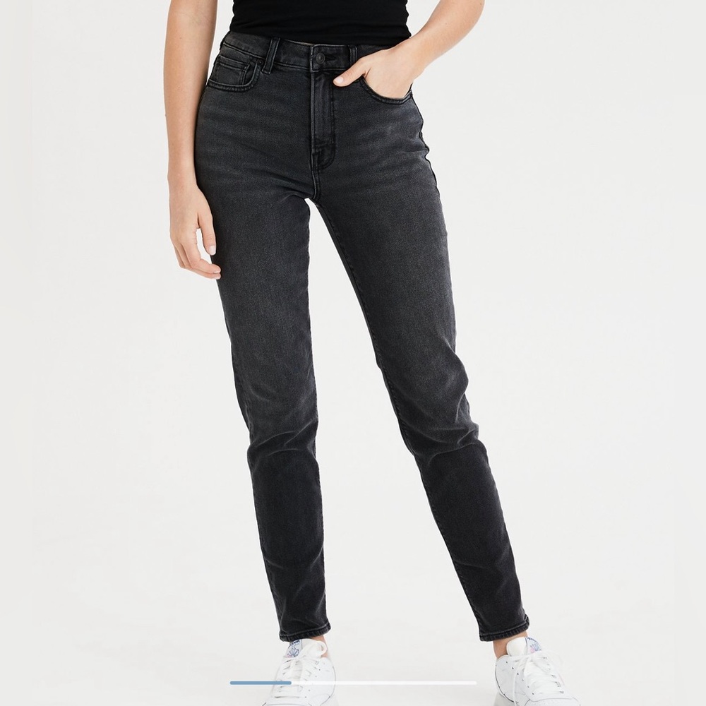 American Eagle Stretch Mom Jean